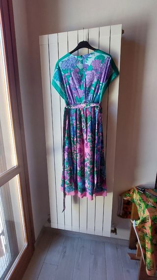 Abito floreale in seta