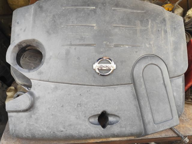 Tapa motor Nissan Almera 1.5