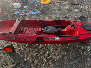 Kayak pesca rojo
solo 9 meses de uso 