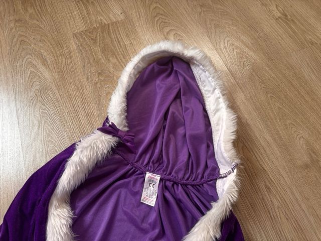 Capa Rapunzel de DISNEY