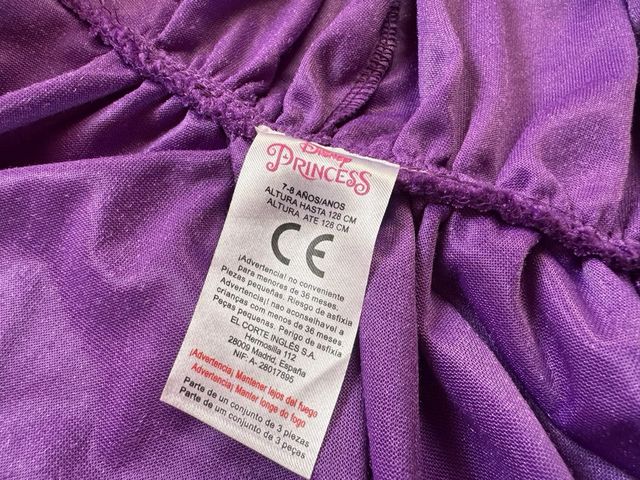 Capa Rapunzel de DISNEY