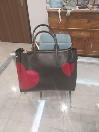 Borsa a mano nera e rossa
