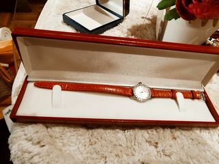 Reloj de oro de 18 kilates con diamantes 