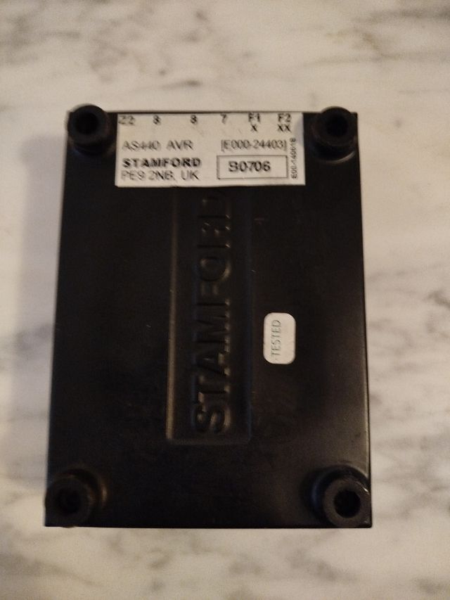 AVR Stamford AS440 - Regulador de Voltaje