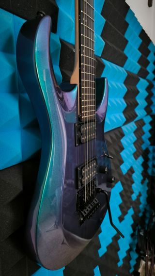 Guitarra Cort X300 - EMG