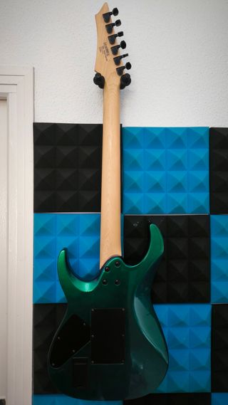 Guitarra Cort X300 - EMG