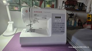 Maquina de Coser Electronica Singer Patchwork 7285