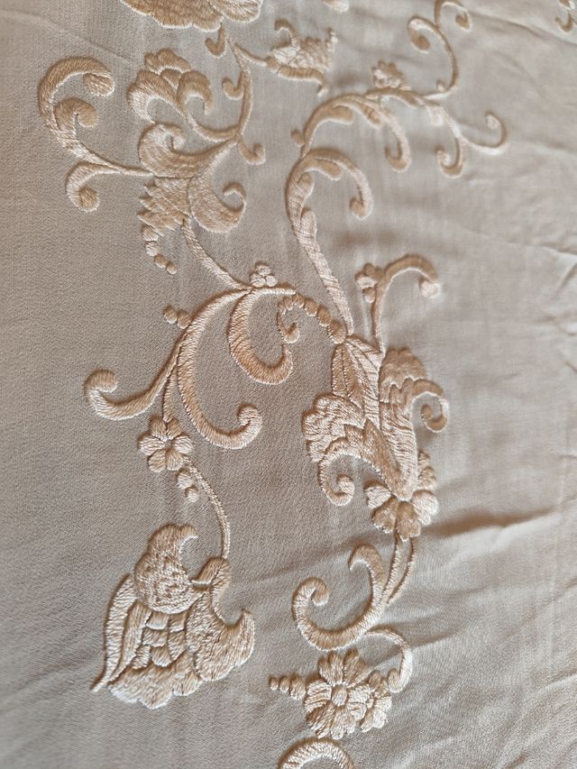 Mantón Manila seda bordado