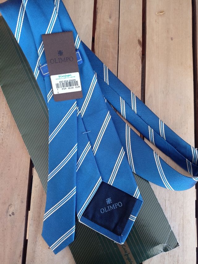 Corbata Olimpo azul y amarillo claro.