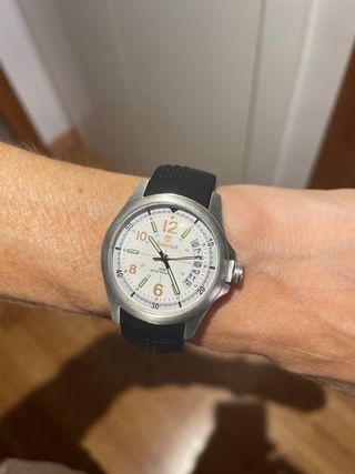 Reloj Timberland -  Negro y Plata. A estrenar
