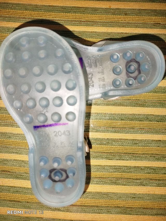 Sandalias niñ@s, talla 27.