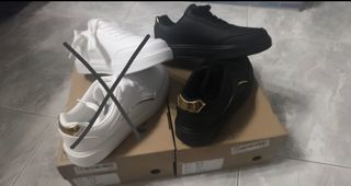Zapatillas negras, núm.37