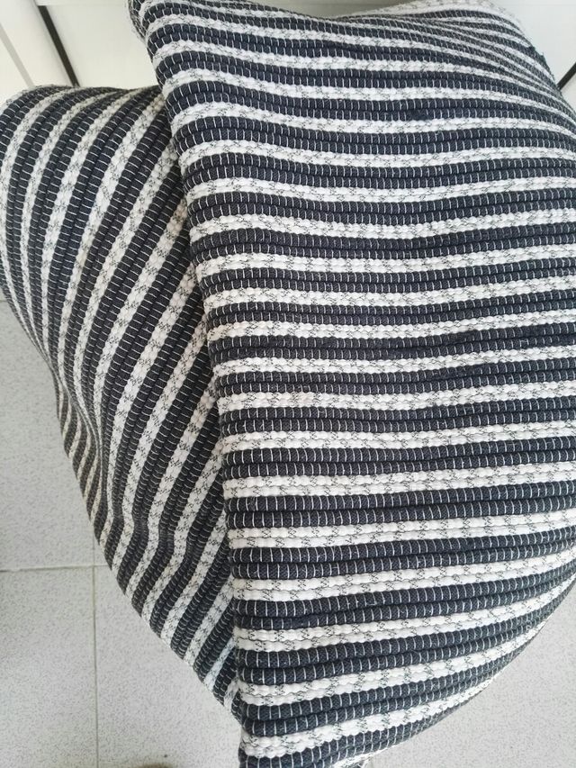 Alfombra algodón blanco-negro