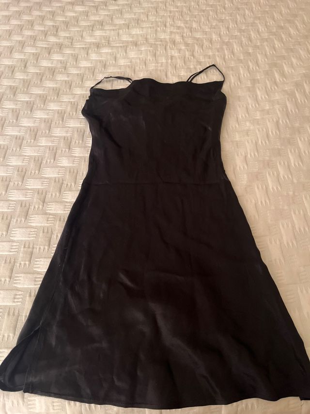 Vestido satén negro mini
