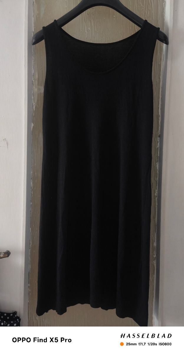 Vestito nero in pizzo e jersey