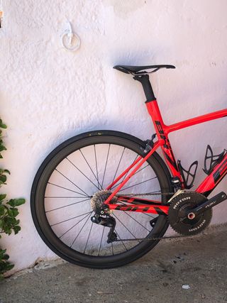 BH G7 Ultegra Di2 Carbono