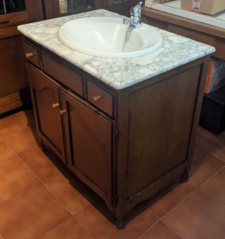 Mueble baño mármol clásico