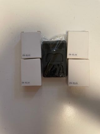 Kit 4 Baterías EN-EL15 y Cargador Dual Nikon