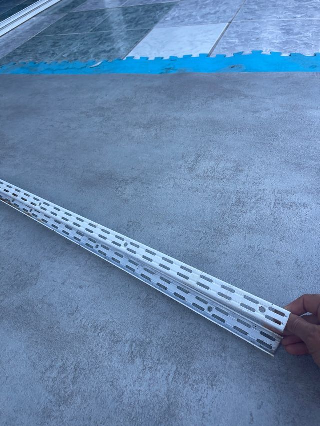 Estantes metálicos blancos - 6 uds 3 estantes