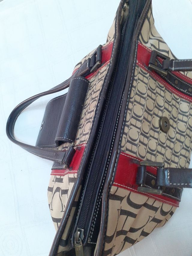Bolso Carolina Herrera Beige y Marrón