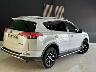 Toyota RAV4 D143 Advance