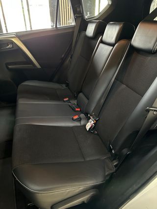 Toyota RAV4 D143 Advance