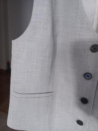 Chaleco Zara gris talla M