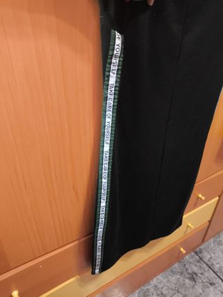 Vestido negro PULL&BEAR XS