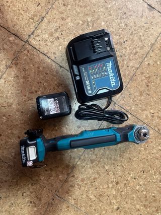 Taladro angular Makita DA332D