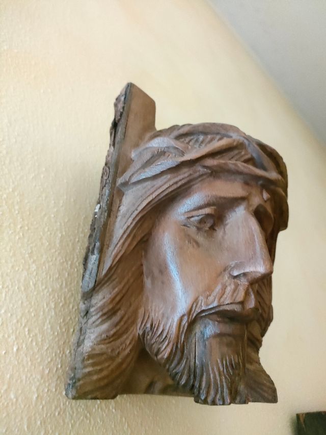Volto Gesù in legno intagliato a mano vintage