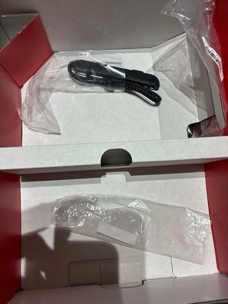 Nintendo Switch OLED - Blanca y Negra