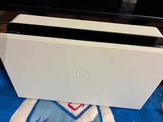 Nintendo Switch OLED - Blanca y Negra