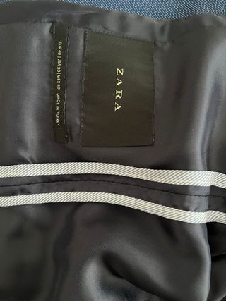 Traje Zara azul hombre