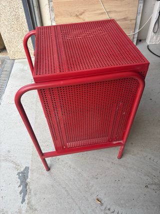 Mesilla noche roja metal