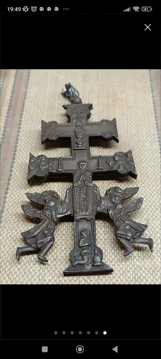 Crucifijo bronce antiguo de coble cara