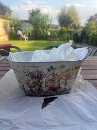 Pareja de maceteros metálicos vintage