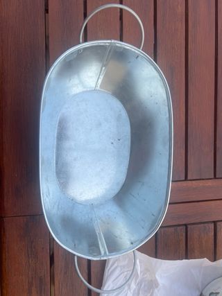 Pareja de maceteros metálicos vintage