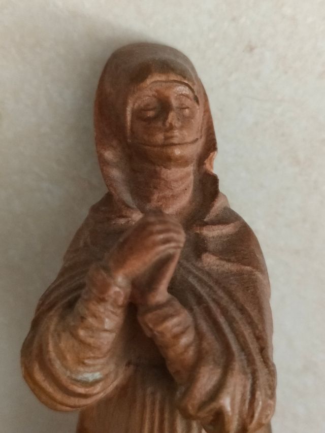 Madonnina in  legno intagliato - 15 cm  vintage