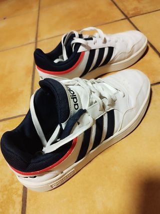 Zapatillas Adidas - Deportivas Blancas y Azul
