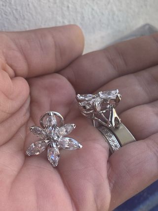 Pendientes Flor Plata con Cristales