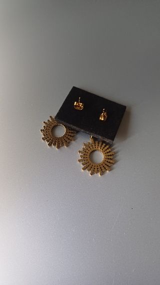 Pendientes largos acero dorados