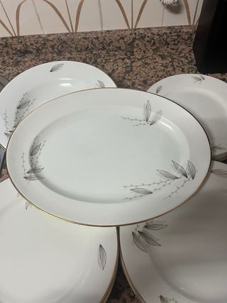 Vajilla Royal China Vigo - Blanca, dorada