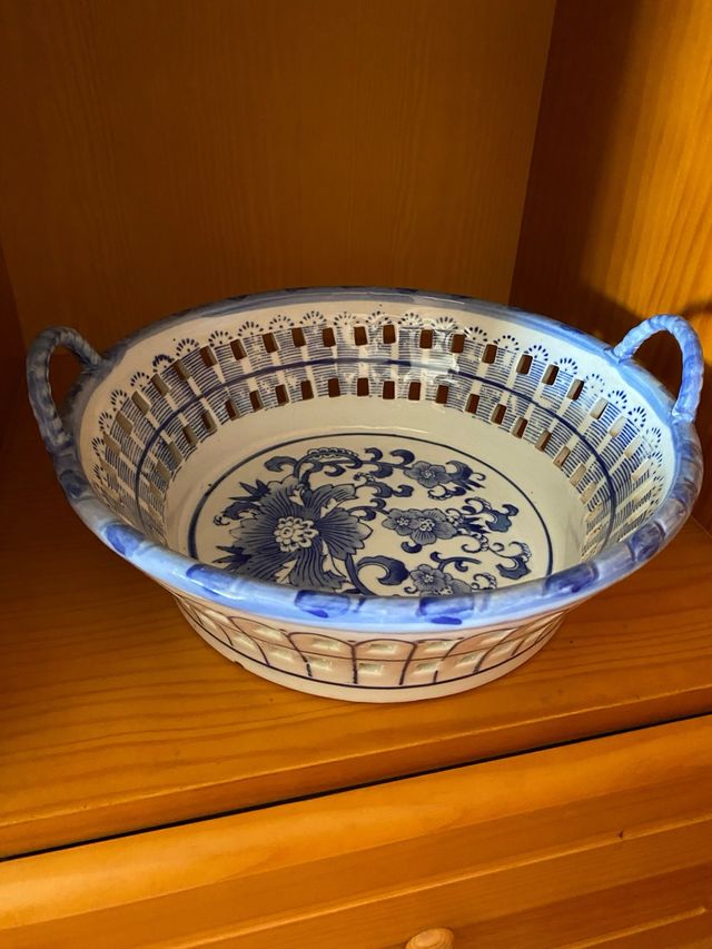 Cesto porcelana azul y blanco