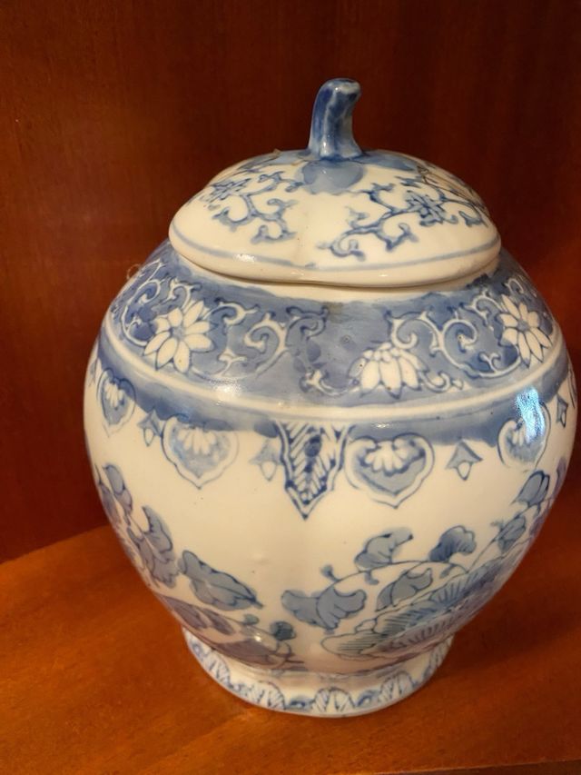 Jarrón porcelana azul y blanco