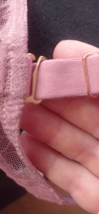 Sujetador rosa  triangular de encaje