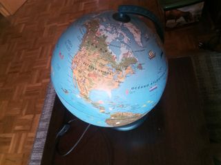 Globo terráqueo infantil