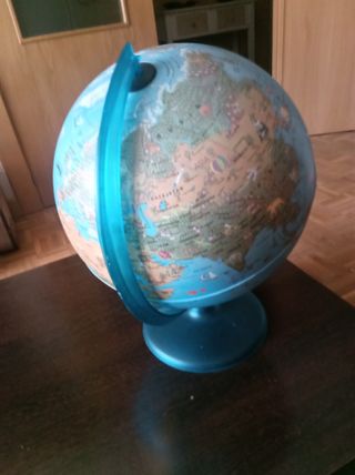 Globo terráqueo infantil