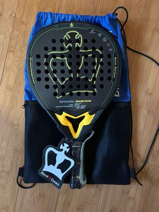Pala pádel Black Crown Special Invictus 2025