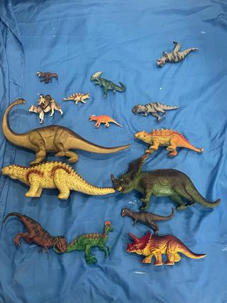 Lote de 15 Dinosaurios de Juguete