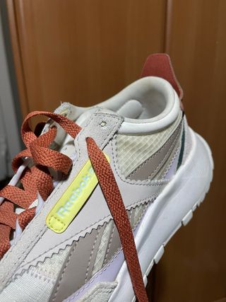 Reebok Classic Leather - Beige/Marrón - EU 37